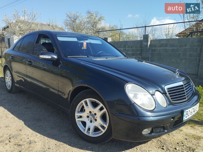 Седан Mercedes-Benz E-Class 2002 в Білки