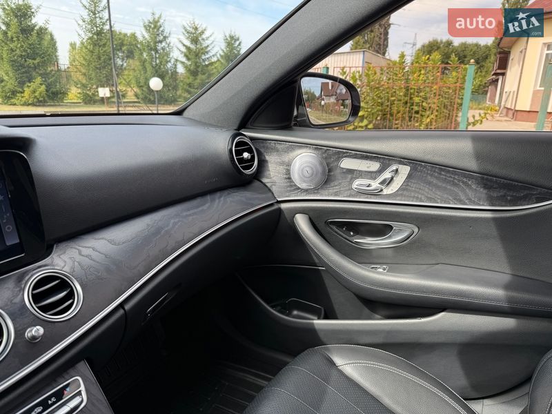 Седан Mercedes-Benz E-Class 2018 в Киеве