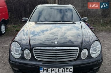 Седан Mercedes-Benz E-Class 2002 в Запорожье