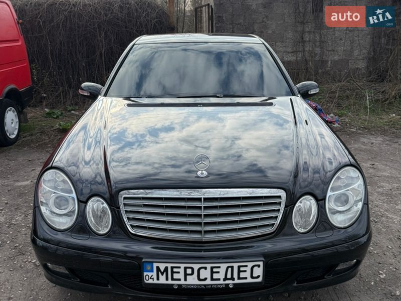 Mercedes-Benz E-Class 2002