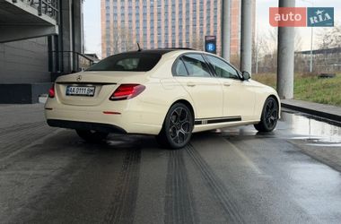 Седан Mercedes-Benz E-Class 2018 в Киеве