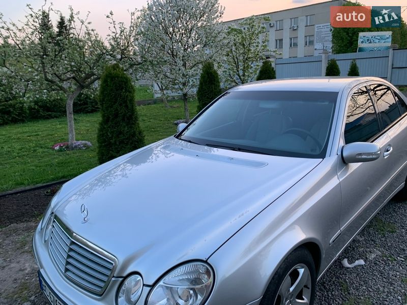 Mercedes-Benz E-Class 2002