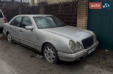 Седан Mercedes-Benz E-Class 1998 в Радомышле