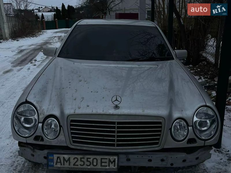 Седан Mercedes-Benz E-Class 1999 в Житомире