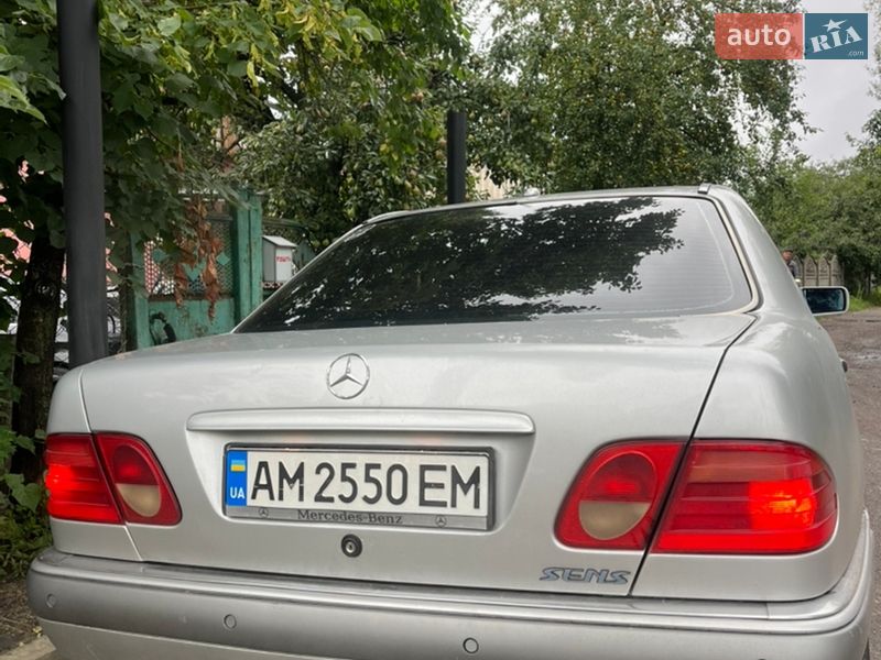 Седан Mercedes-Benz E-Class 1999 в Житомире