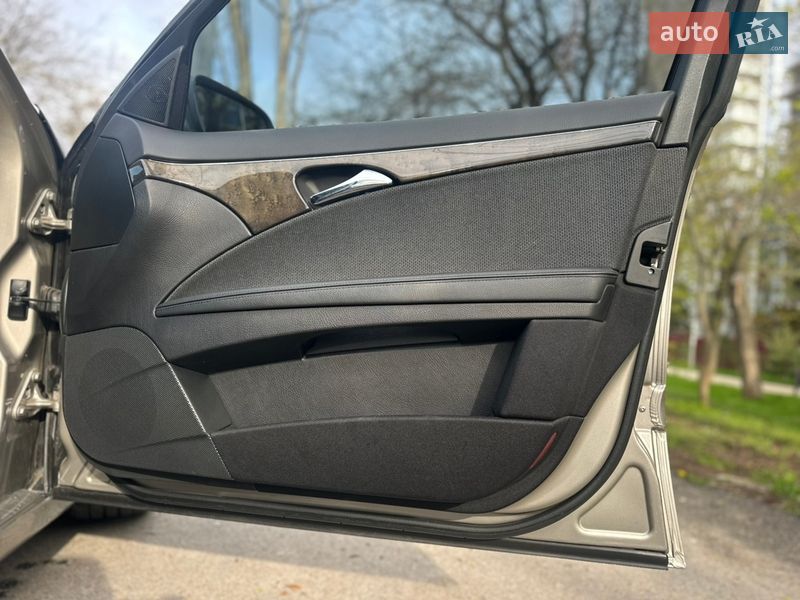 Седан Mercedes-Benz E-Class 2006 в Одессе