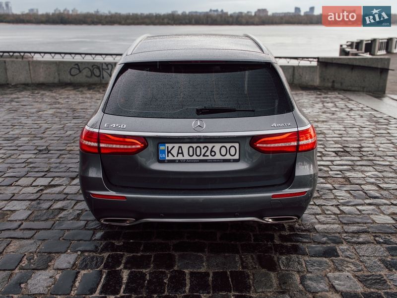 Универсал Mercedes-Benz E-Class 2018 в Киеве