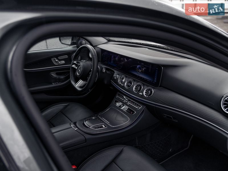 Универсал Mercedes-Benz E-Class 2018 в Киеве