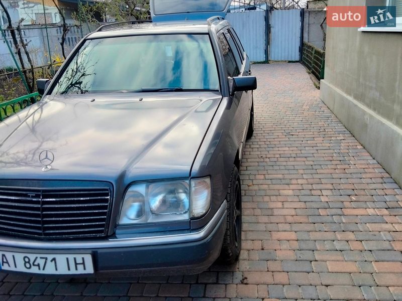 Mercedes-Benz E-Class 1995