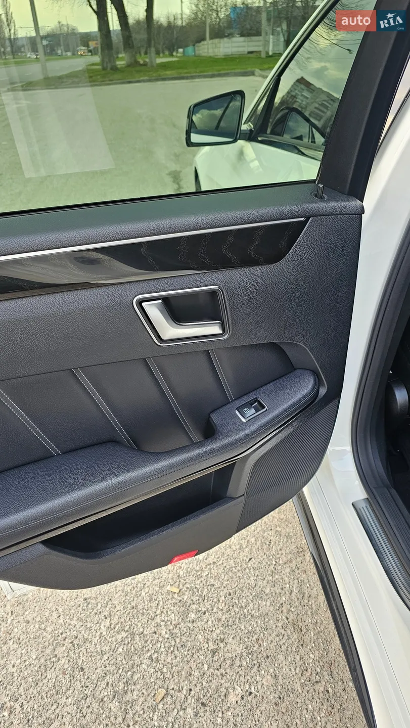 2013 Mercedes-Benz E-klasse - мініатюра 21