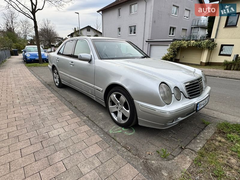 Mercedes-Benz E-Class 2000