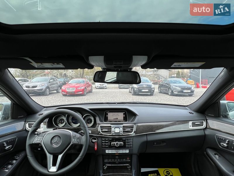 Седан Mercedes-Benz E-Class 2013 в Львове