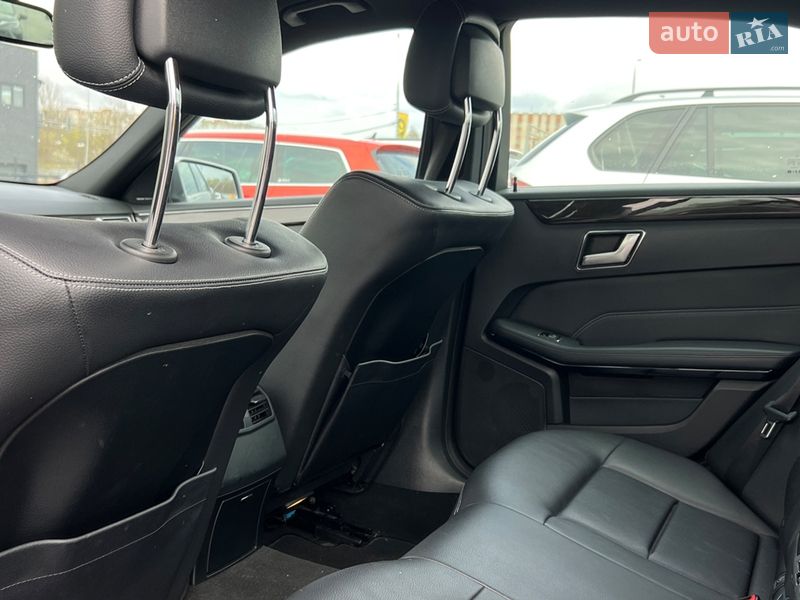 Седан Mercedes-Benz E-Class 2013 в Львове