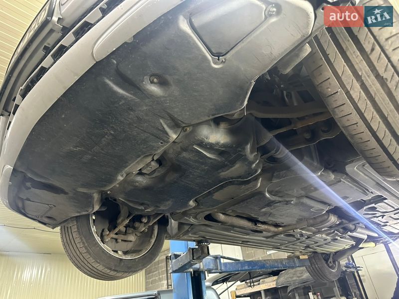 Седан Mercedes-Benz E-Class 2003 в Костополе