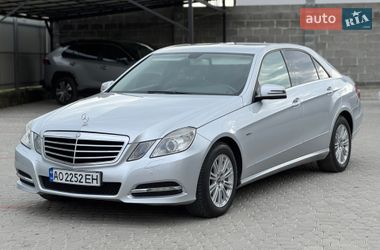 Седан Mercedes-Benz E-Class 2009 в Мукачево