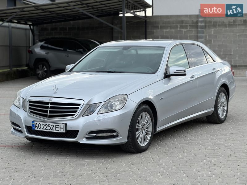 Mercedes-Benz E-Class 2009