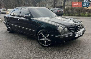 Седан Mercedes-Benz E-Class 2000 в Хмельницькому