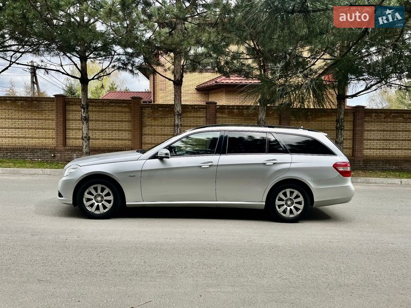 Универсал Mercedes-Benz E-Class 2010 в Запорожье