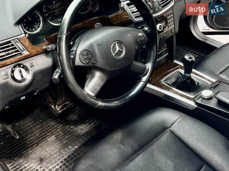 Универсал Mercedes-Benz E-Class 2010 в Запорожье