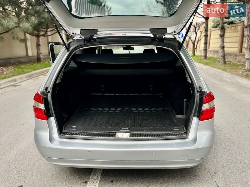 Универсал Mercedes-Benz E-Class 2010 в Запорожье