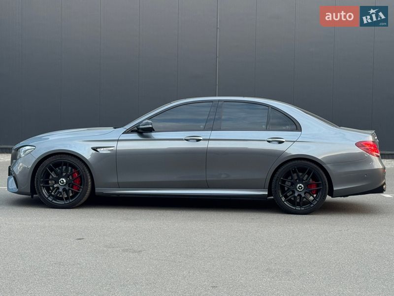 Седан Mercedes-Benz E-Class 2017 в Киеве