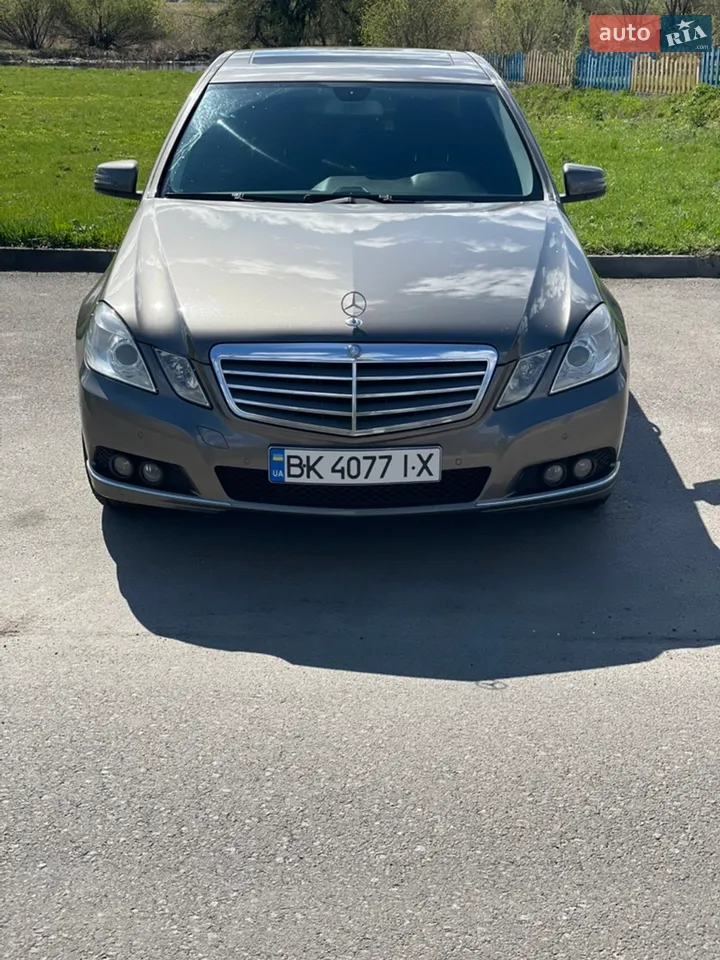 2010 Mercedes-Benz E-klasse - мініатюра 13