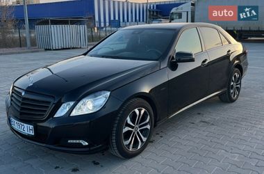 Седан Mercedes-Benz E-Class 2010 в Каменец-Подольском