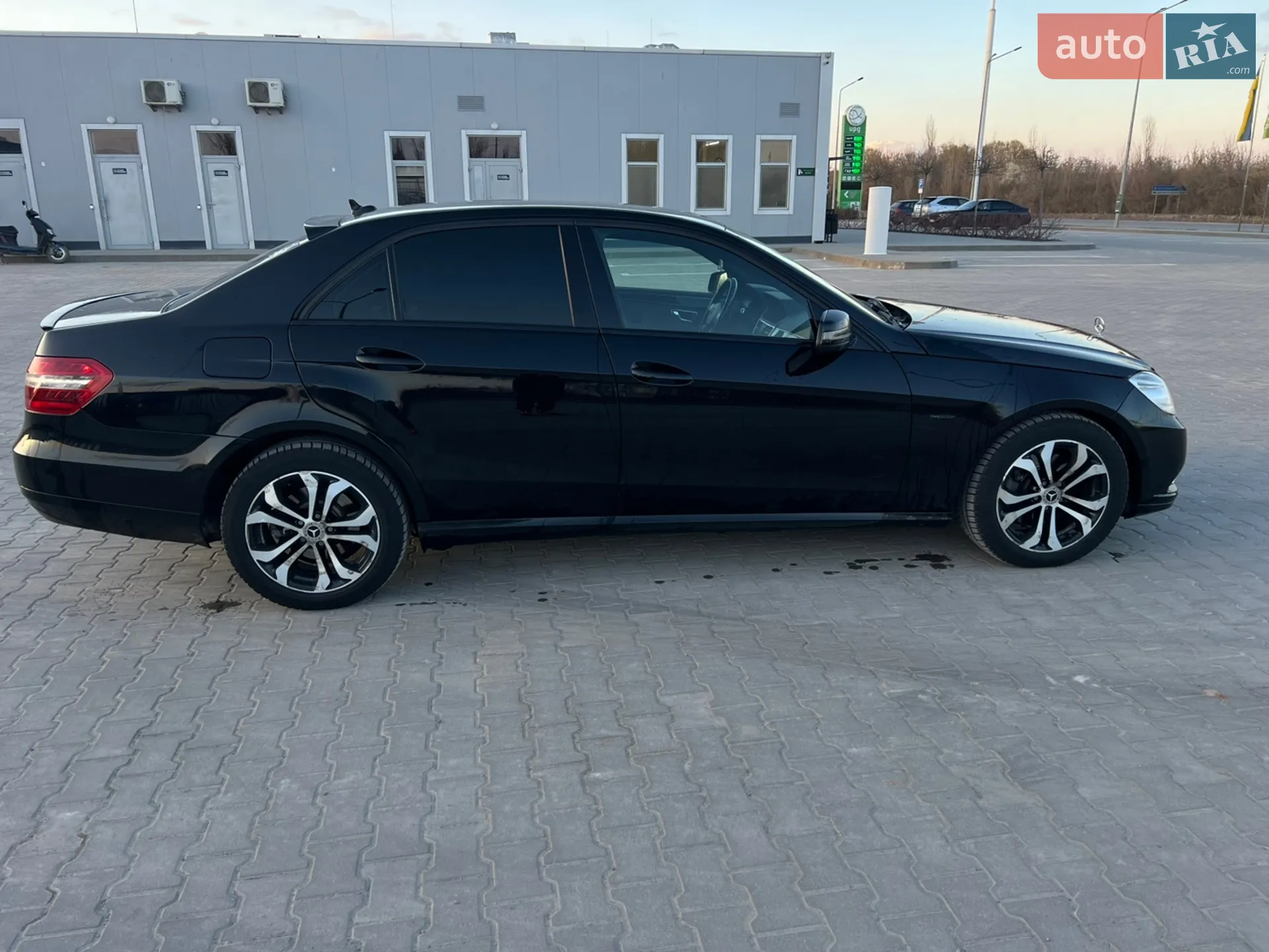 2010 Mercedes-Benz E-klasse - мініатюра 6