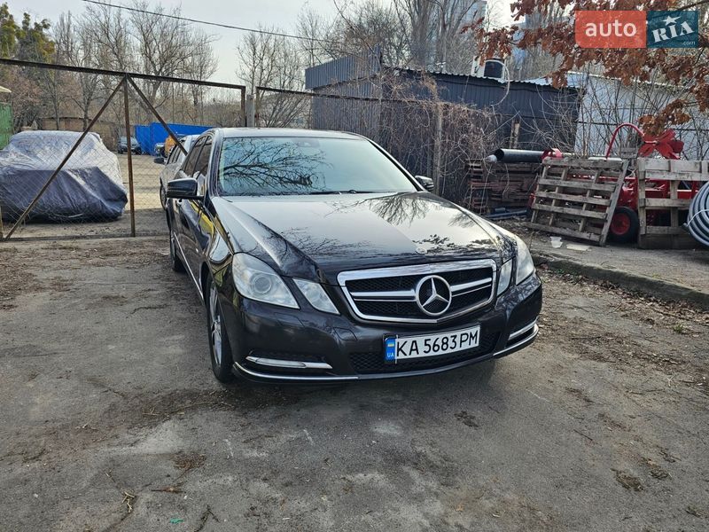 Mercedes-Benz E-Class 2012