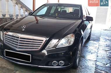 Седан Mercedes-Benz E-Class 2009 в Хусте