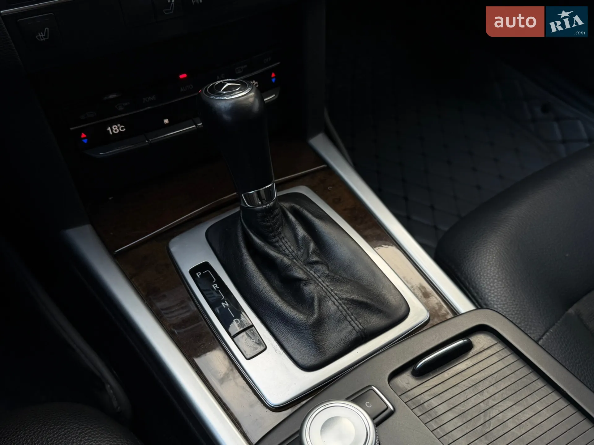 2010 Mercedes-Benz E-klasse - мініатюра 19