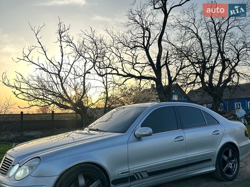 Mercedes-Benz E-Class 2003