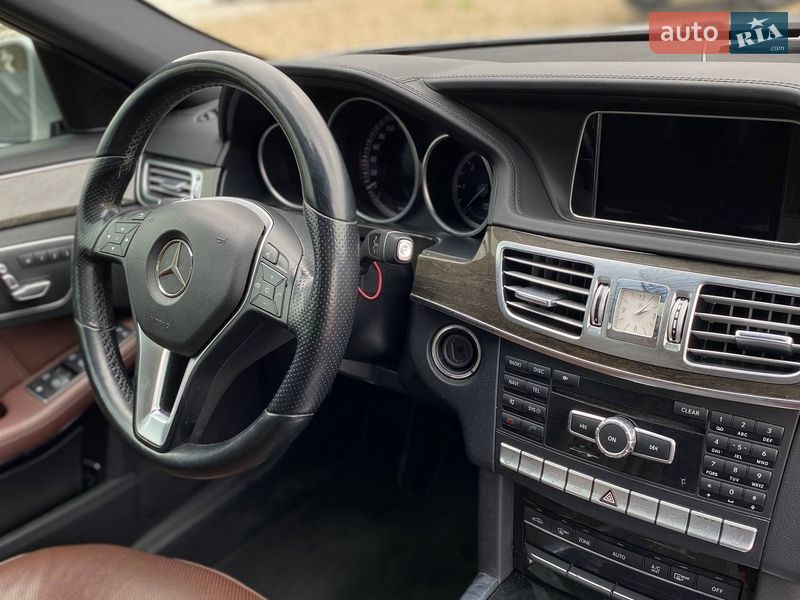 Седан Mercedes-Benz E-Class 2013 в Самборі
