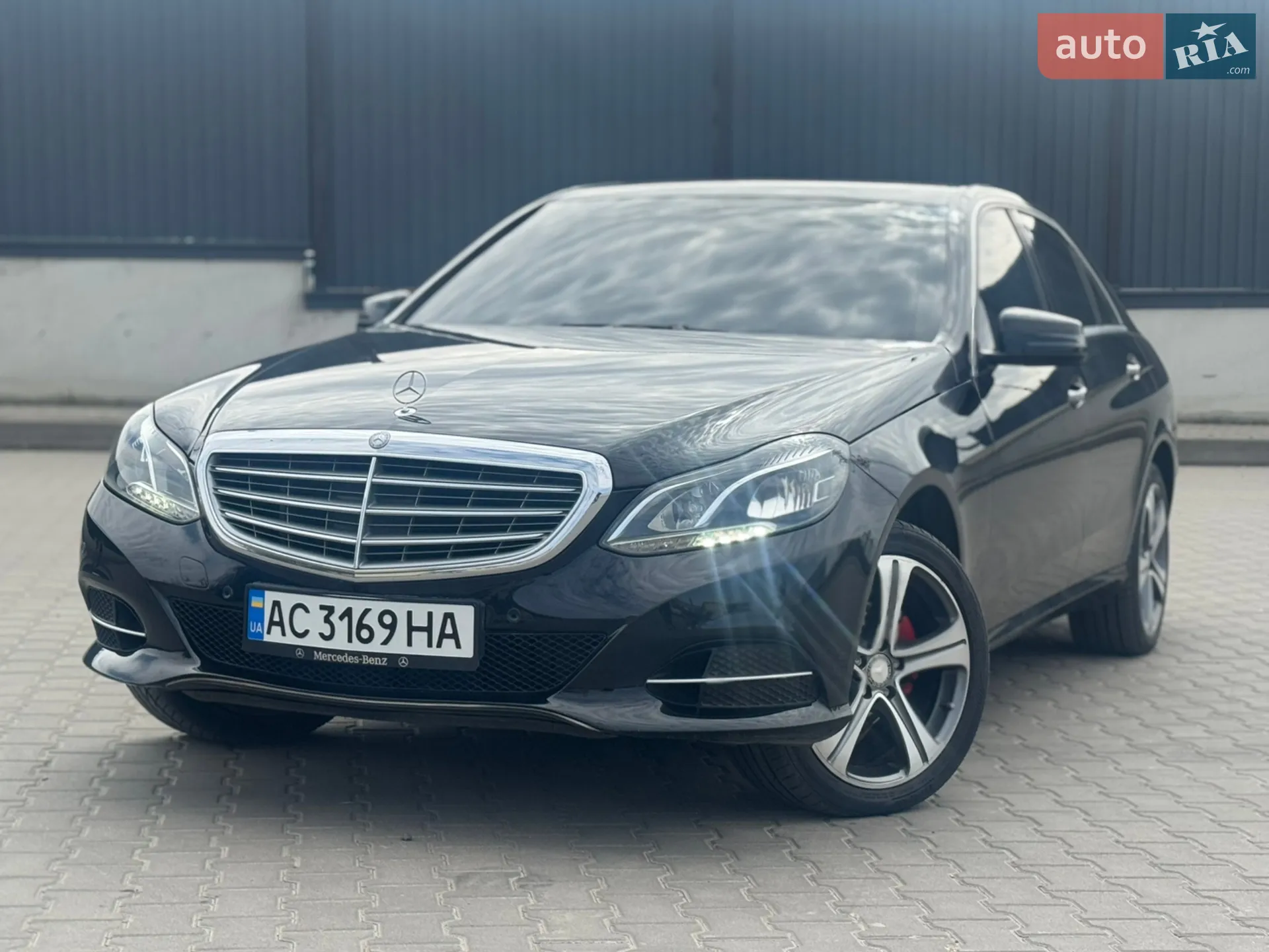 2013 Mercedes-Benz E-klasse - мініатюра 21