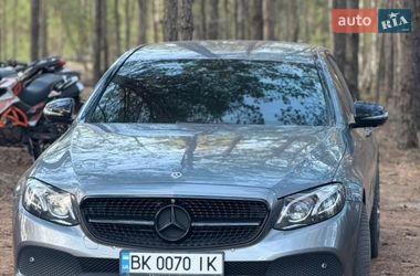 Седан Mercedes-Benz E-Class 2016 в Рівному