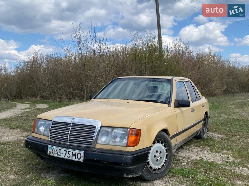 Mercedes-Benz E-Class 1985