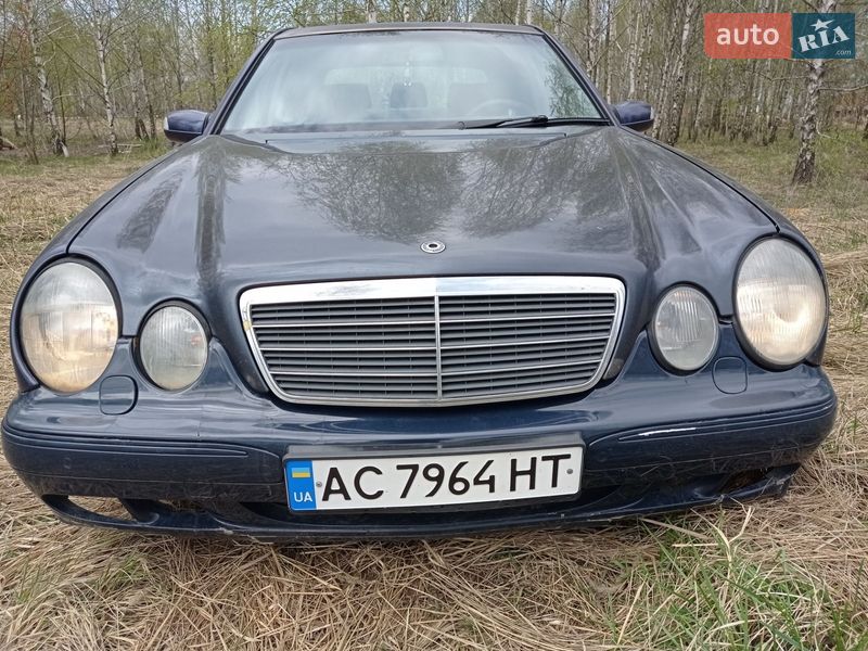 Mercedes-Benz E-Class 2001