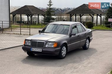 Седан Mercedes-Benz E-Class 1994 в Ровно