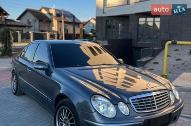 Седан Mercedes-Benz E-Class 2005 в Городке