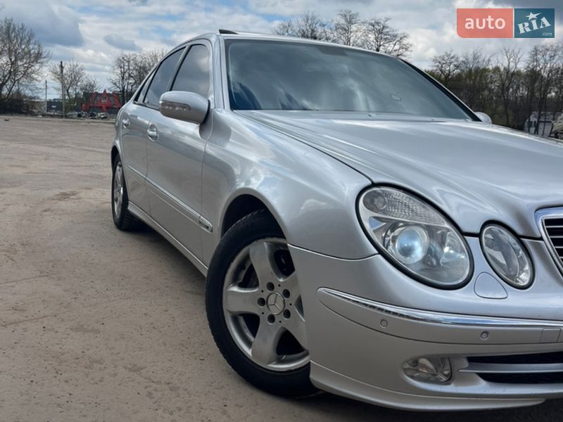 Mercedes-Benz E-Class 2003