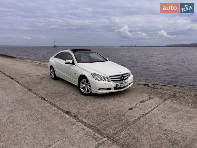 Mercedes-Benz E-Class 2011