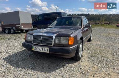 Седан Mercedes-Benz E-Class 1992 в Тернополі