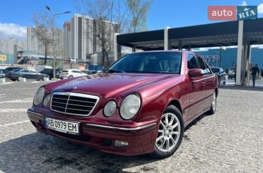 Седан Mercedes-Benz E-Class 2001 в Чечельнике