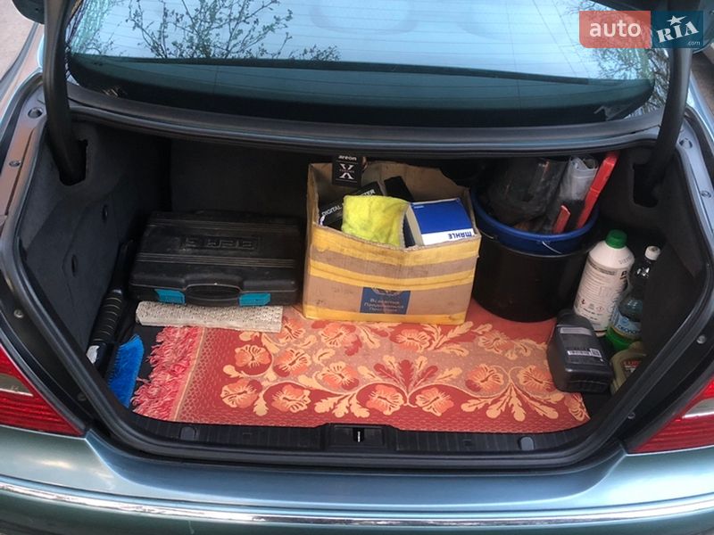 Седан Mercedes-Benz E-Class 2002 в Вінниці