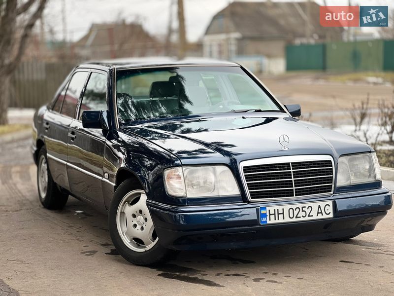 Mercedes-Benz E-Class 1995