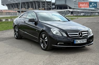 Купе Mercedes-Benz E-Class 2010 в Львове