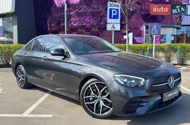 Седан Mercedes-Benz E-Class 2020 в Киеве
