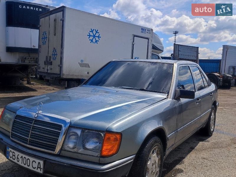 Mercedes-Benz E-Class 1988