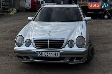 Седан Mercedes-Benz E-Class 2000 в Ровно