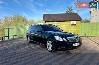 Универсал Mercedes-Benz E-Class 2010 в Киеве